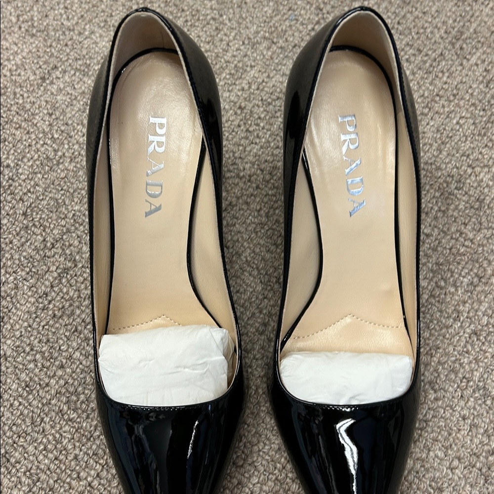 Prada Silver Shoe Box heels, excellent condition, worn 1x